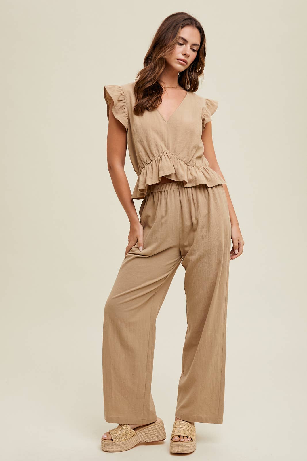 RUFFLE RELAXED CROP TOP AND PANTS SET MOCHA