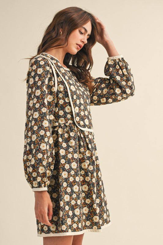 Quilted Floral Contrast Binding Mini Dress