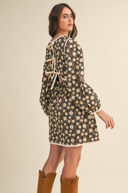 Quilted Floral Contrast Binding Mini Dress