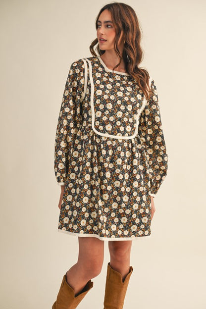 Quilted Floral Contrast Binding Mini Dress