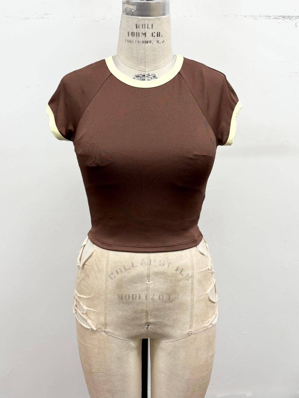 Prairie Pop Contrast Crop Tee