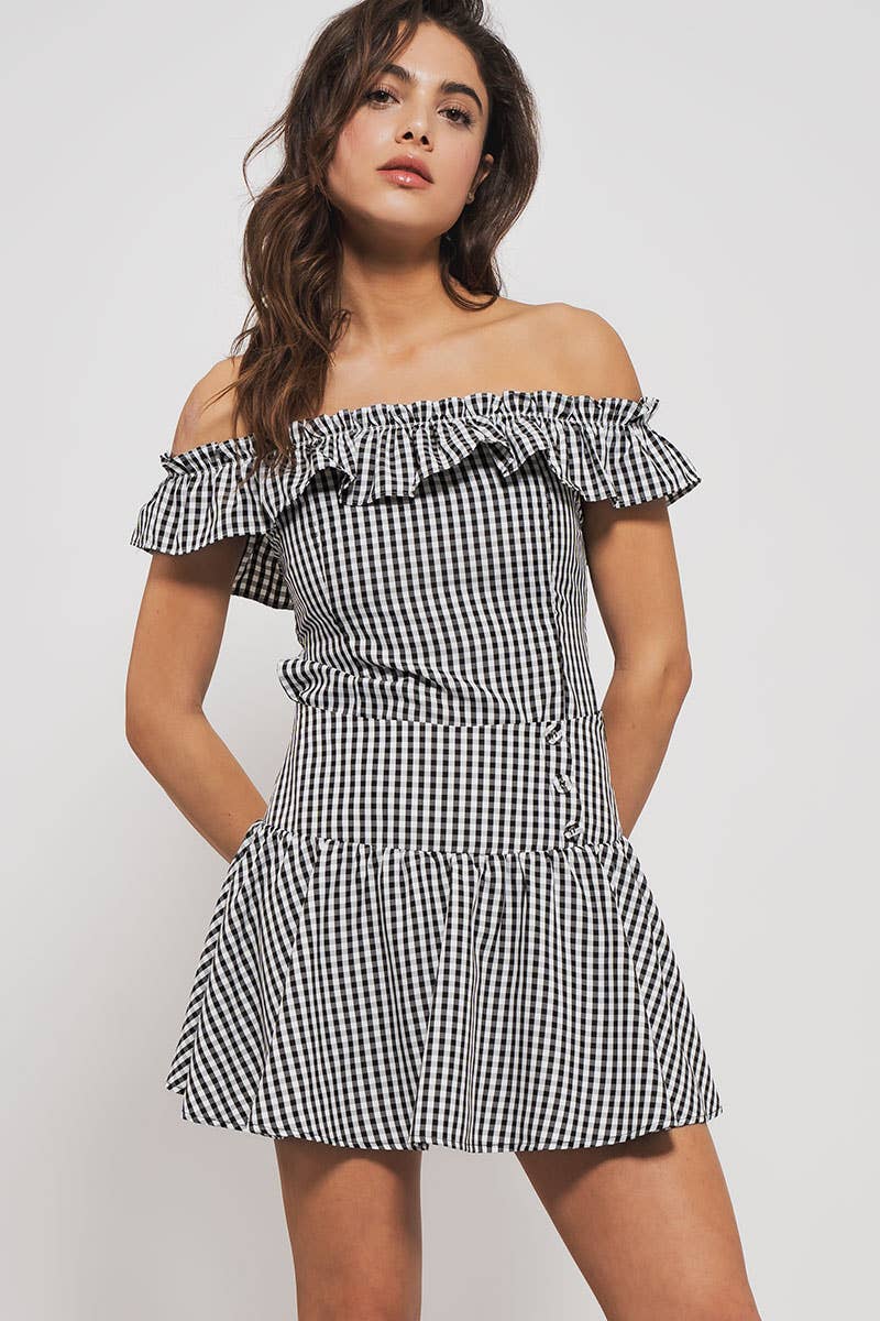 Midnight Picnic Gingham Ruffle Crop Top – Black