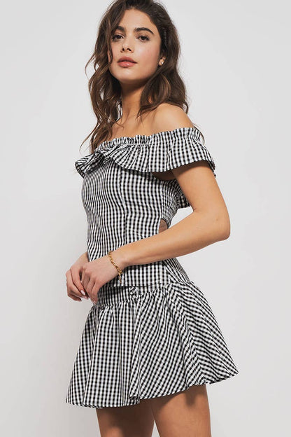 Midnight Picnic Gingham Ruffle Crop Top – Black