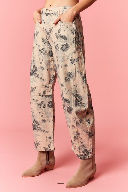 Black Buckle Rose Barrel Jean