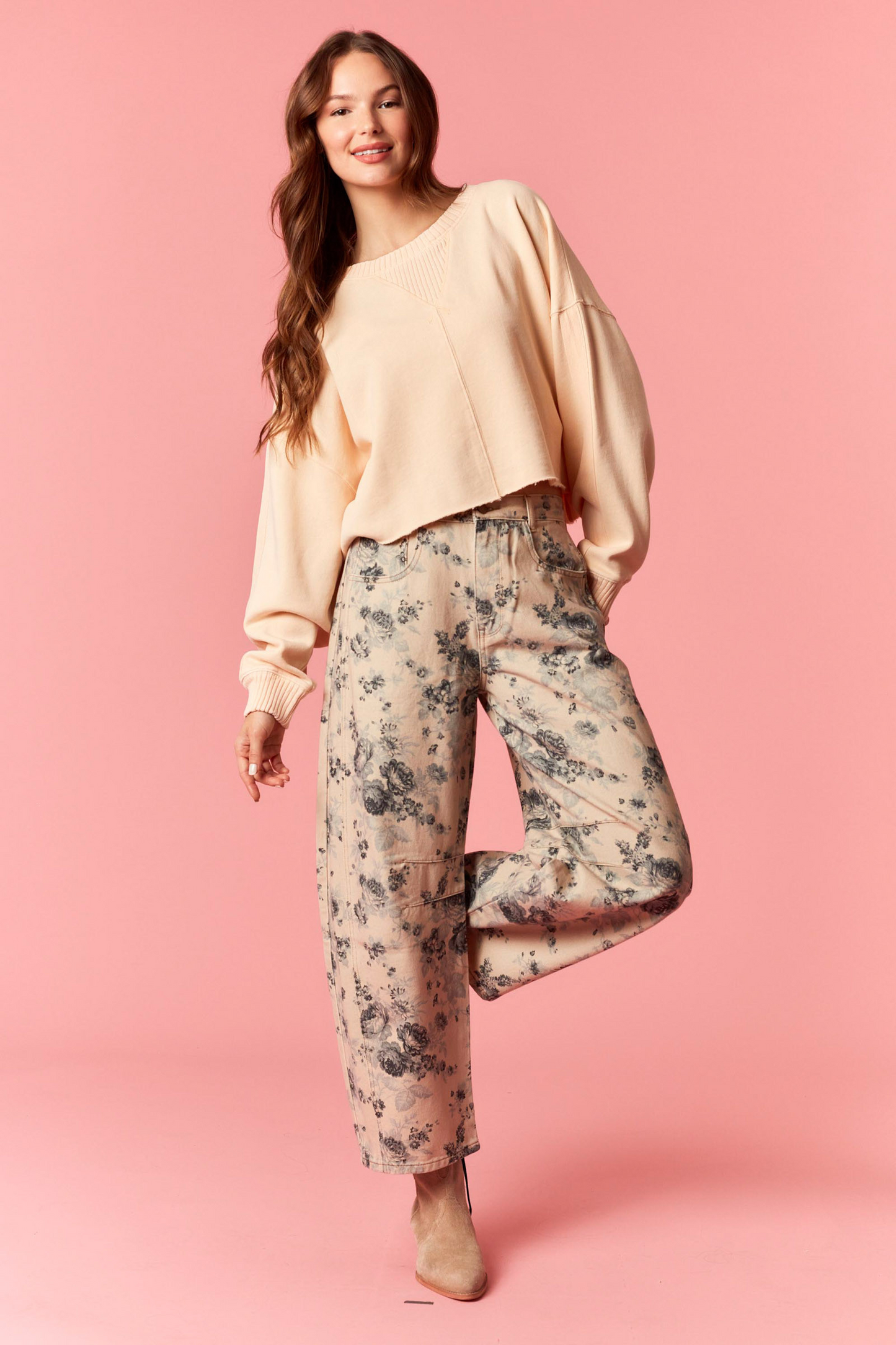 Black Buckle Rose Barrel Jean