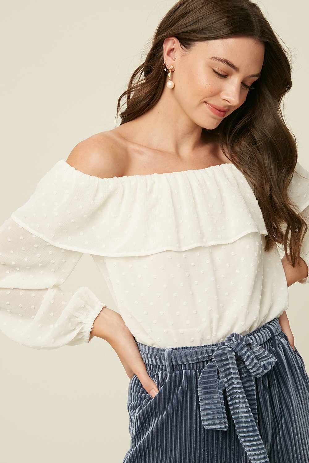 Prairie Moon Swiss Dot Off-Shoulder Blouse – Cream